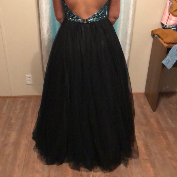 PROM DRESS - Picture 5 of 5